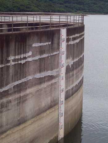 水尺驗潮 水尺驗潮